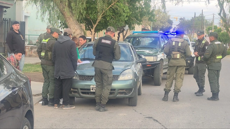 Secuestraron 88 dosis de cocaína y demoraron a tres hombres